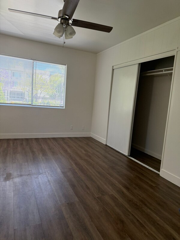 Building Photo - 1339 N Hobart Blvd