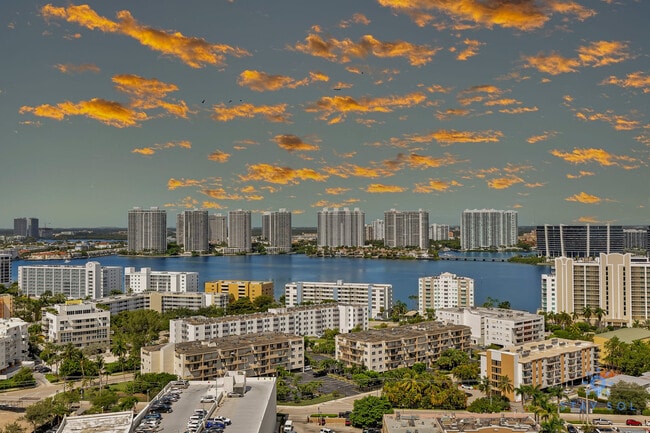 Building Photo - 18001 Collins Ave