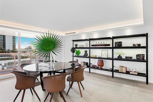 Building Photo - 2301 Collins Ave