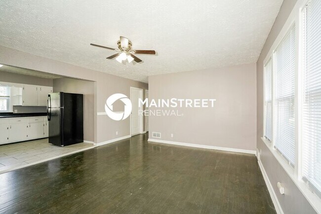 Building Photo - 3 Bedroom Pet-Friendly Home in PLAINFIELD, IN with Main Street Renewal