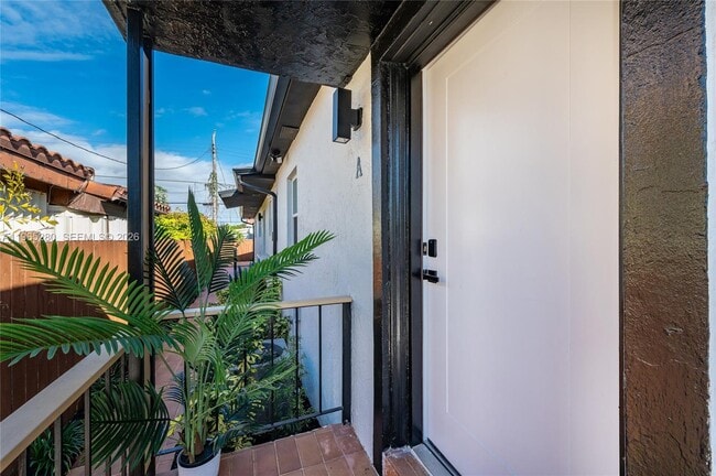 Building Photo - 3321 NW 19th Terrace