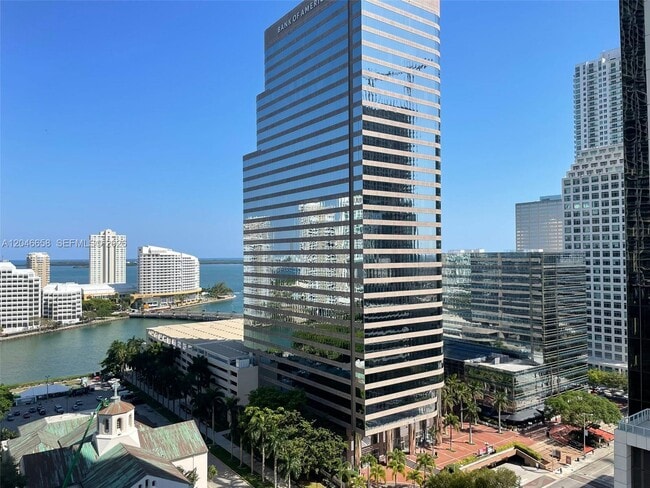 Building Photo - 500 Brickell Ave