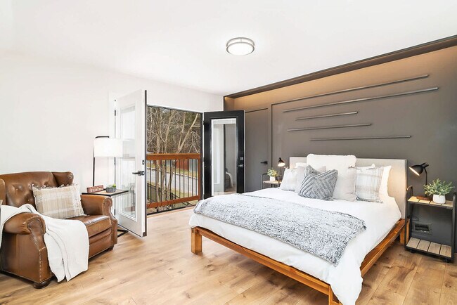 Building Photo - 928 Ditney Way