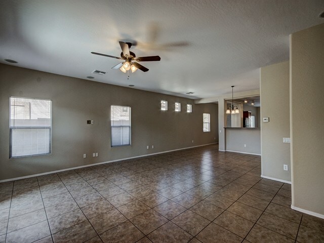 Building Photo - 5409 W Fremont Rd