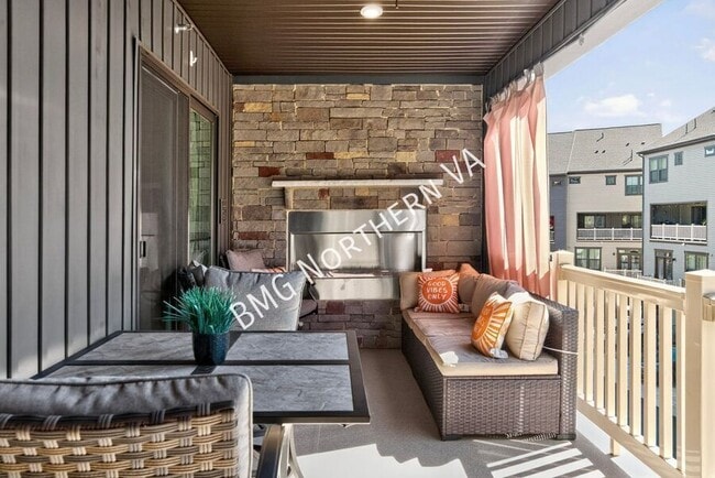 Building Photo - 2694 Velocity Rd