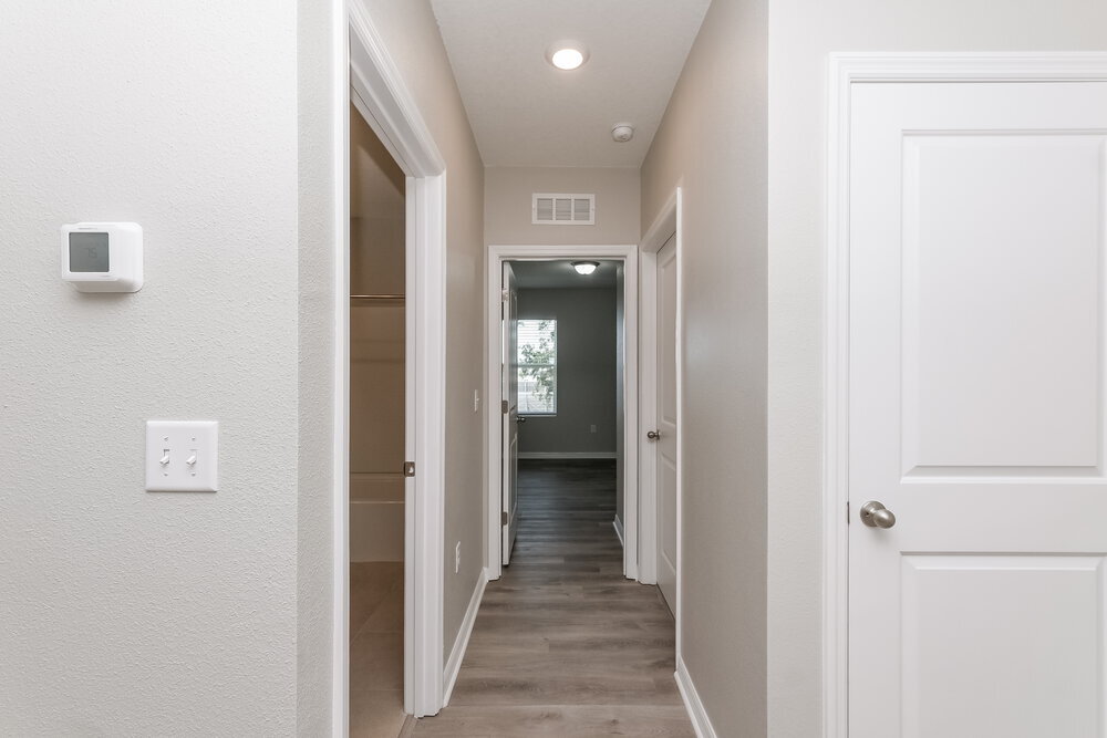 Building Photo - 10988 Carlton Fields Dr