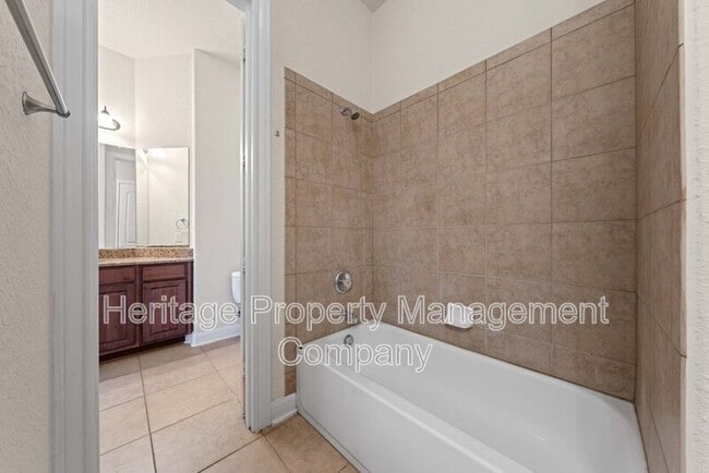 Building Photo - 11230 Begonia rock