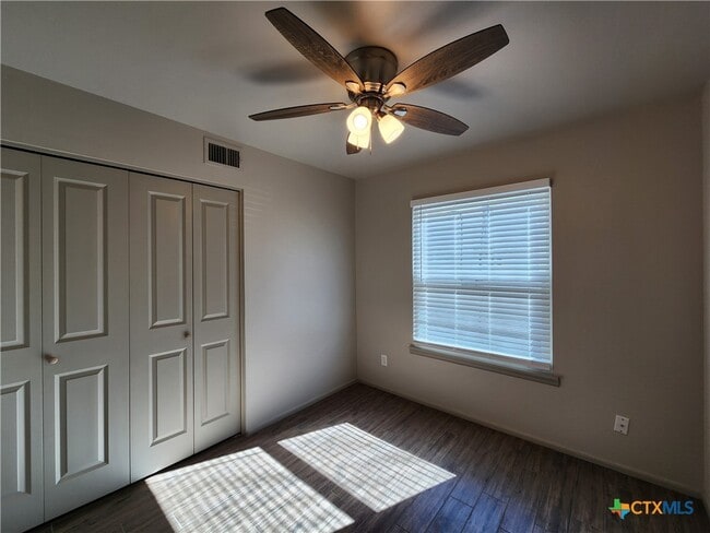 Building Photo - 362 Lockener Ave