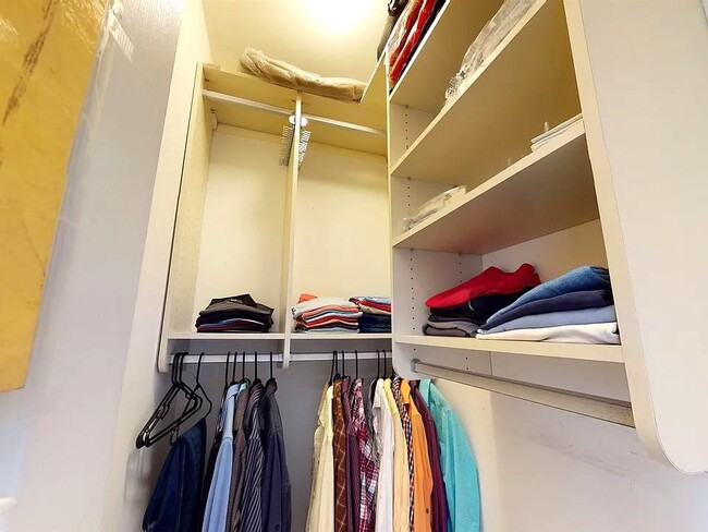 Building Photo - 70 Osprey Ct