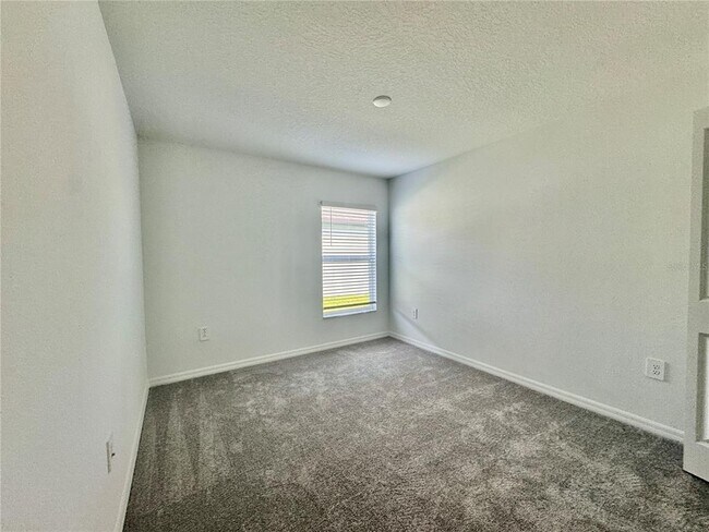 Building Photo - 8828 Bay Leaf Dr