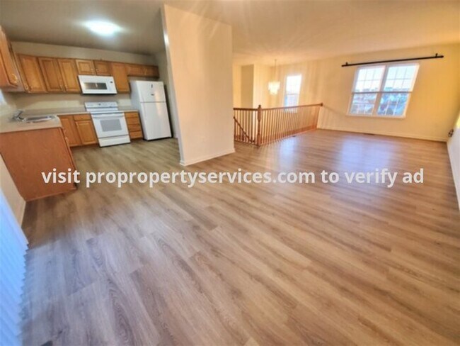 Building Photo - Charming Raised Rancher With Lawn Care Included