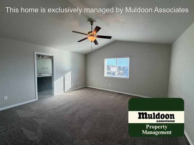 Building Photo - Newer build ready to move in!