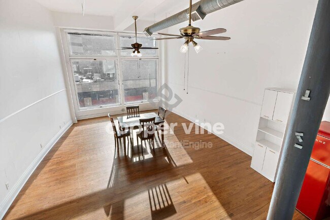 Building Photo - 1617 California St