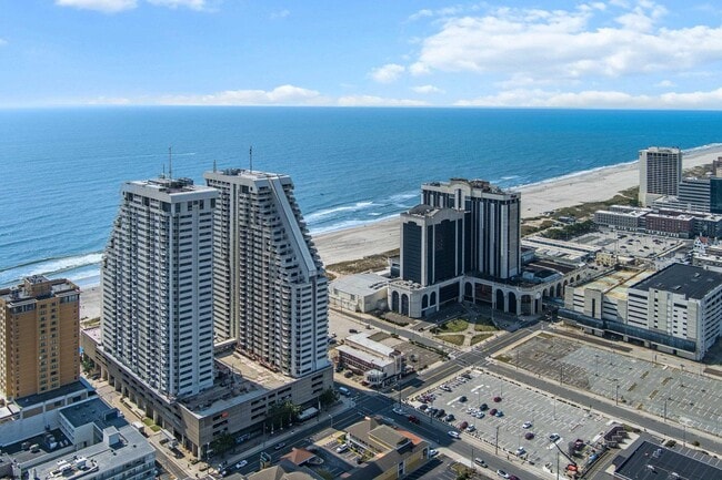 Building Photo - 3101 Boardwalk
