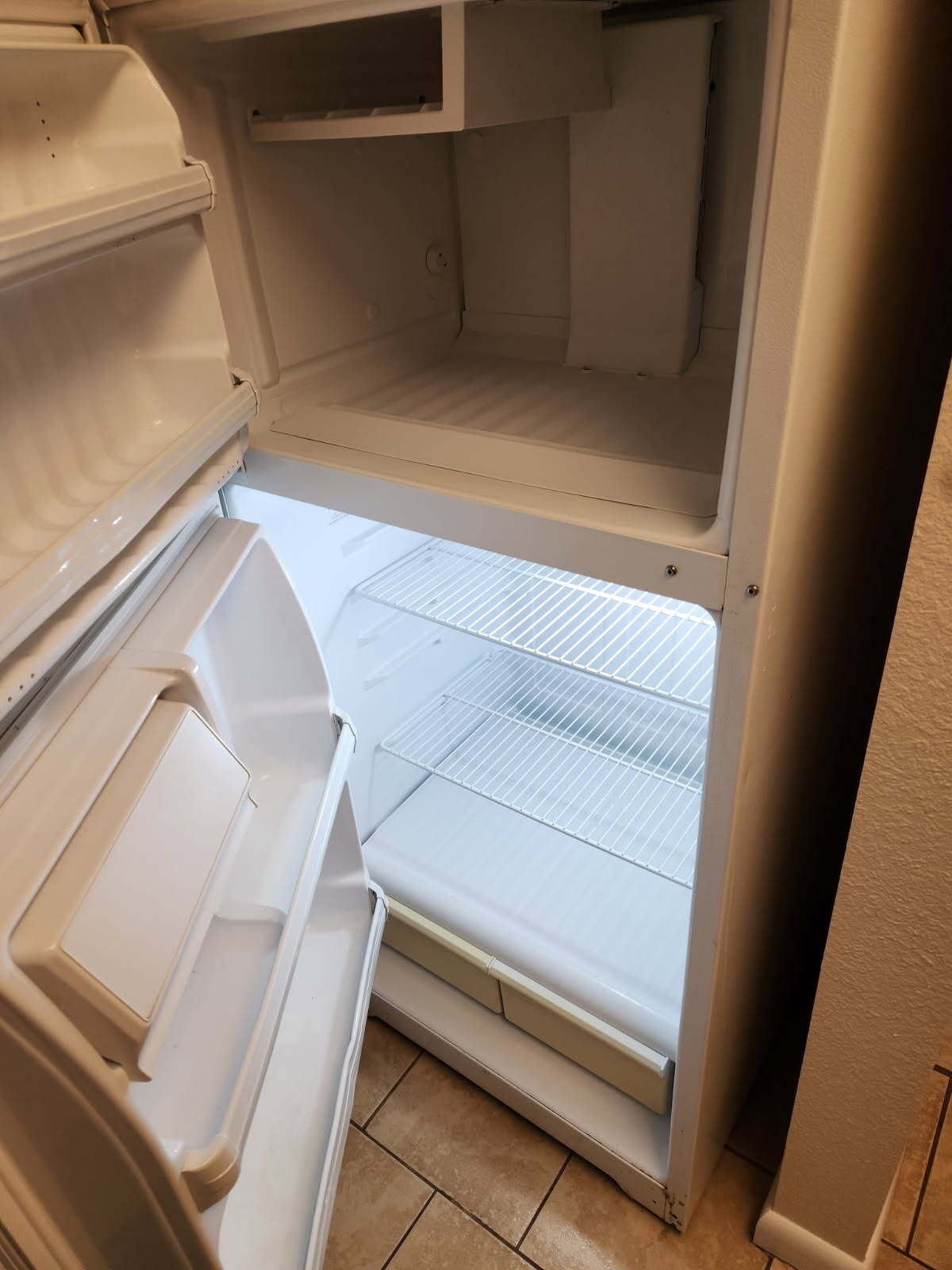 Building Photo - 100 E 600 S