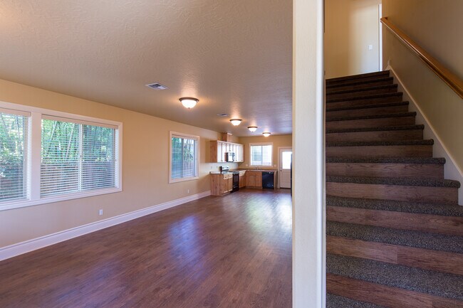 Building Photo - 436 10th NW St