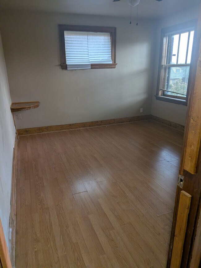 Building Photo - 4825 Farlin Ave