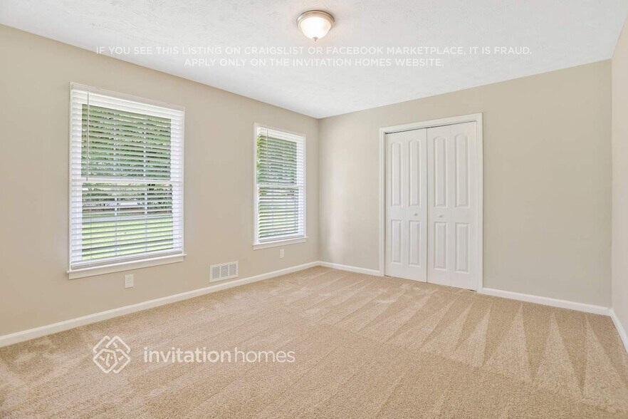 Building Photo - 277 Lancelot Way