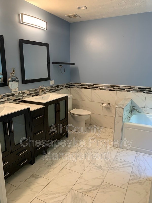 Building Photo - 303 Rustic Ct