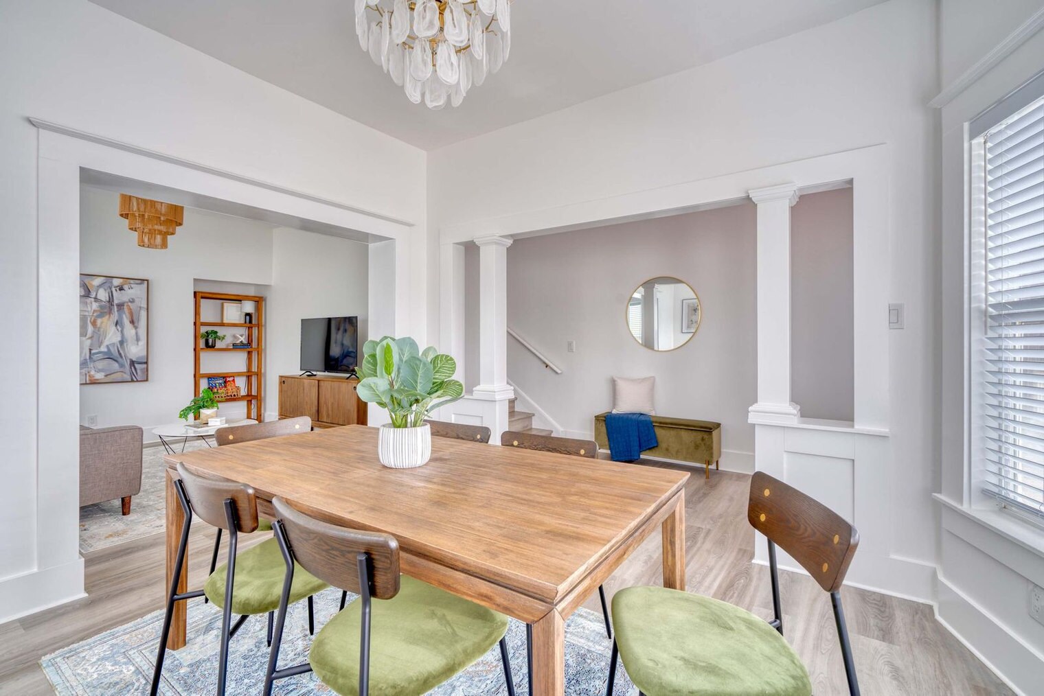 Building Photo - 315-317 Northeast Beech Street-SI ID1309843P