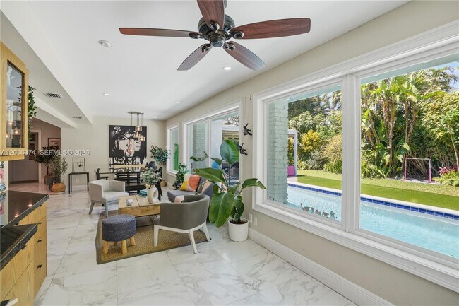 Building Photo - 7830 SW 53rd Pl