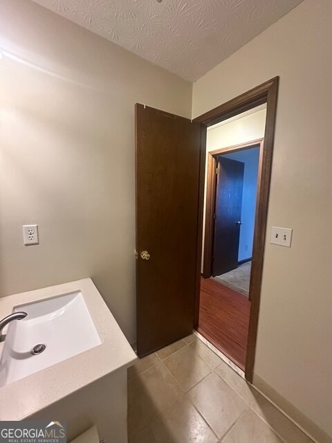 Building Photo - 5375 Whitney Ct