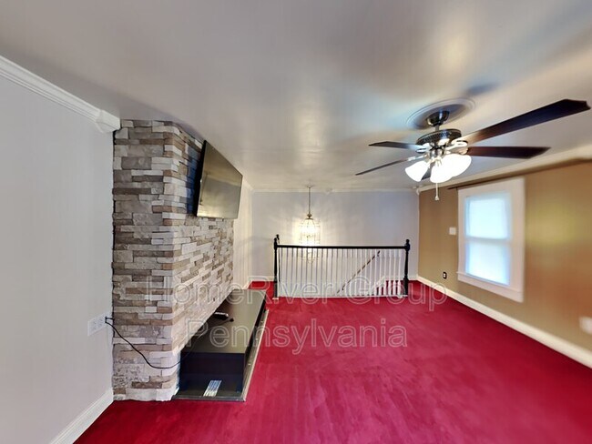 Building Photo - 1139 Ravine St