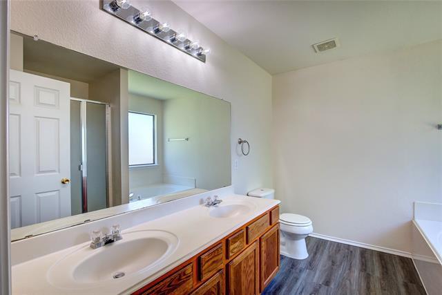 Building Photo - 1060 Appaloosa Cir