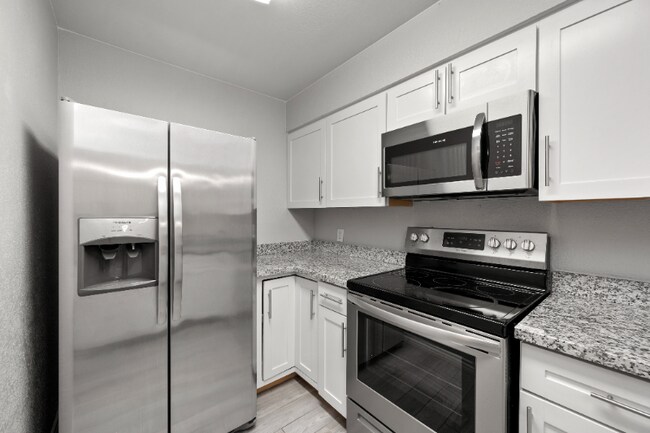 Building Photo - 7932 Mission Center Ct