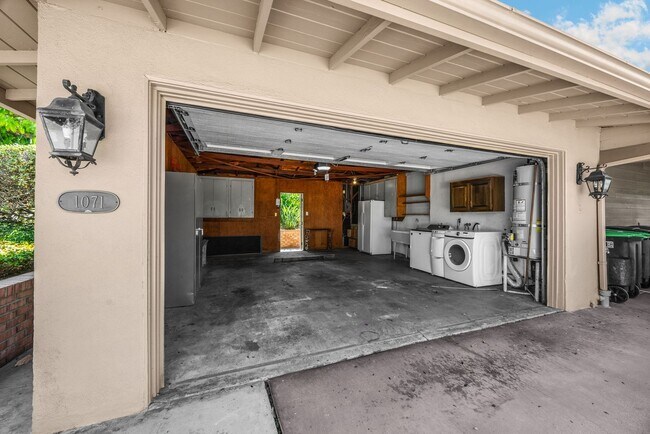 Building Photo - Charming La Habra Heights Home with Scenic Views – 2 Bed, 2 Bath