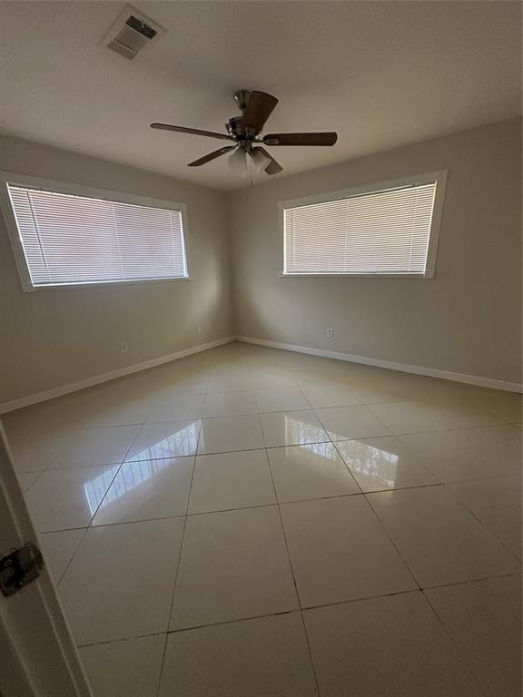 Building Photo - 1307 Rim Rock Dr