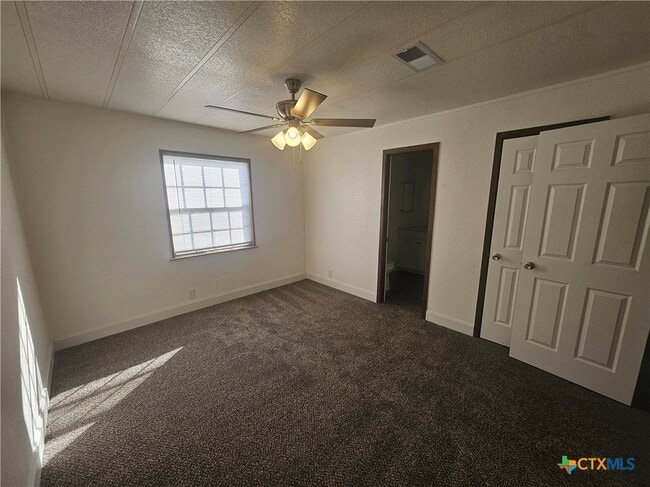 Building Photo - 1510 Karen Dr