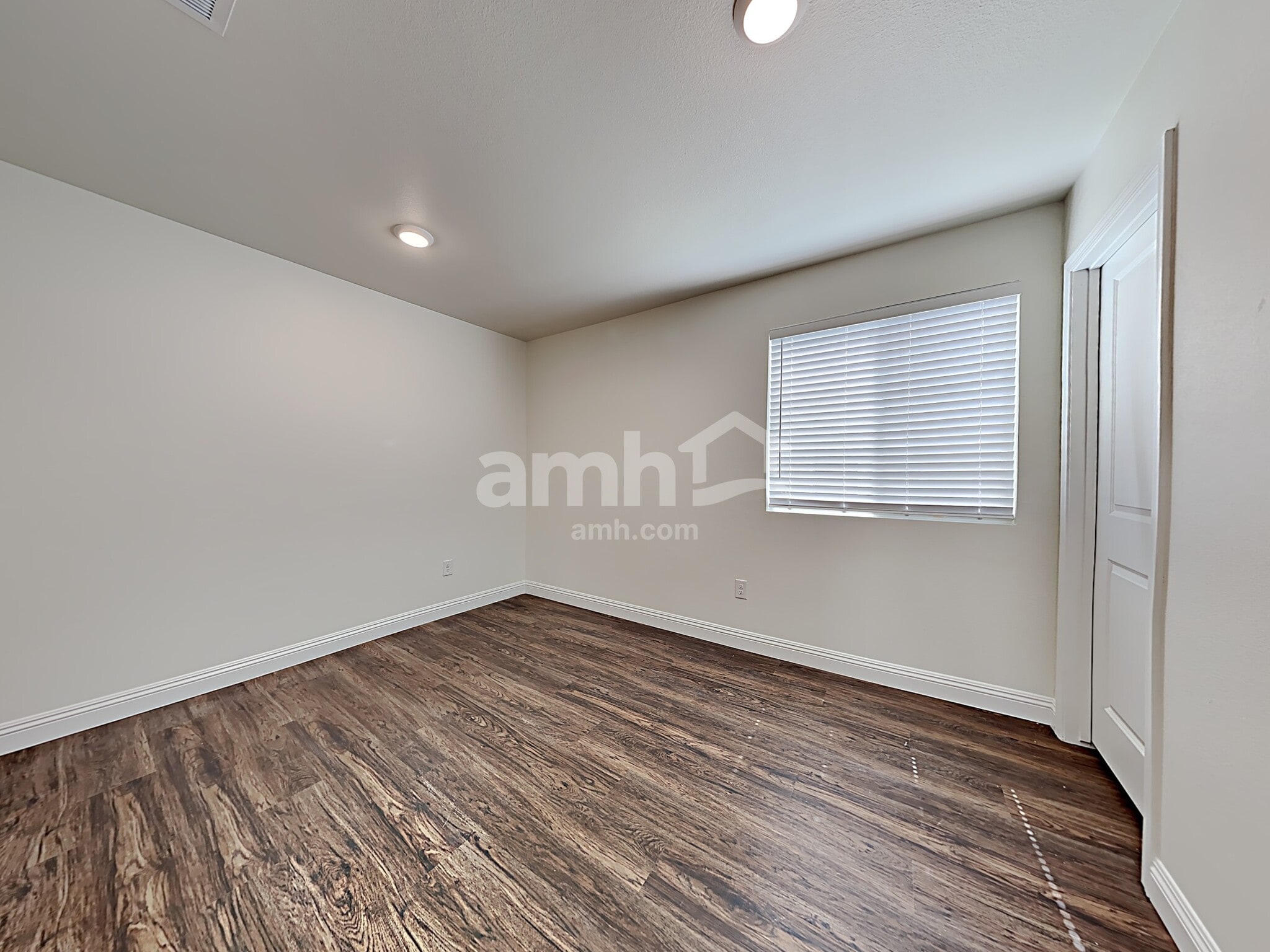 Building Photo - 5624 Blue Wonder St