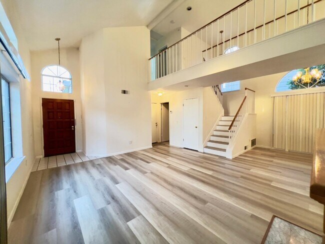 Building Photo - 479 Tioga Ct