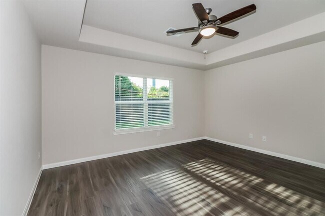 Building Photo - 5622 Briana Dee Dr