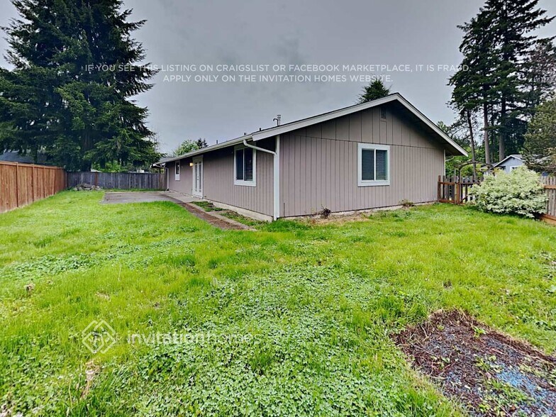 Building Photo - 2528 Platte Ct S