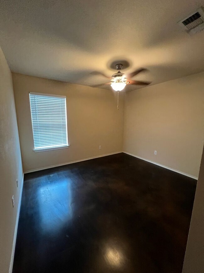 Building Photo - 5704B Elephant Butte