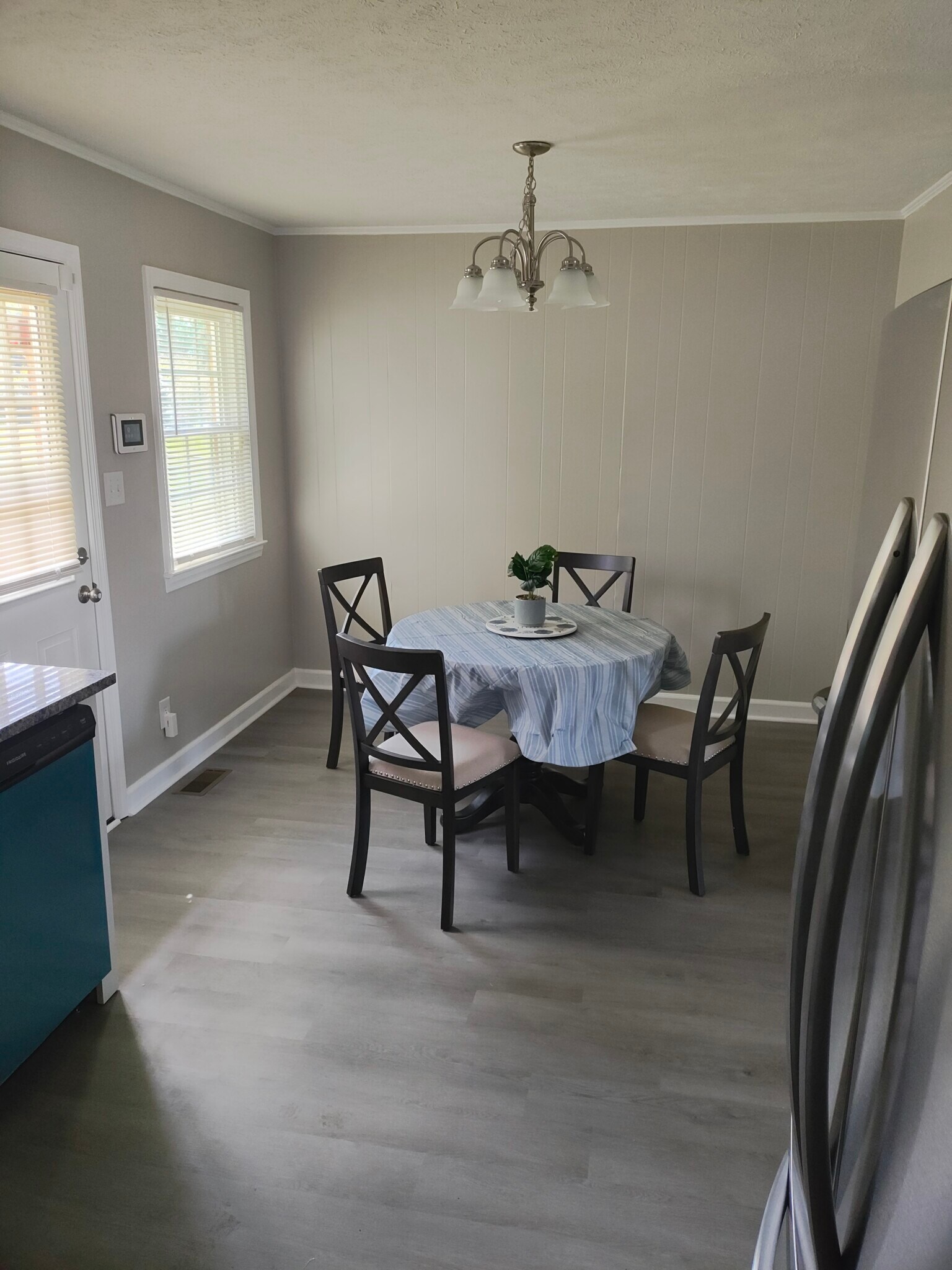 Building Photo - 6231 Lansford Dr