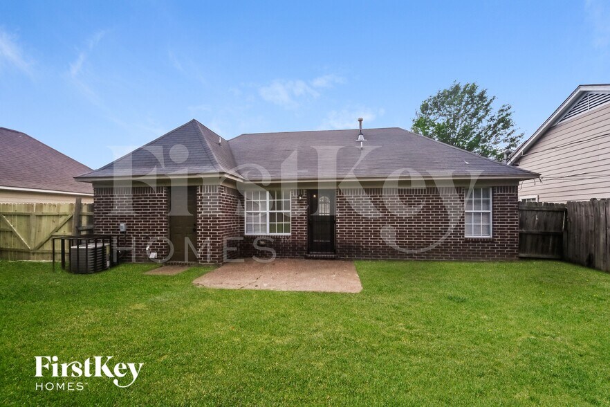 Building Photo - 4194 Rainey Woods Dr
