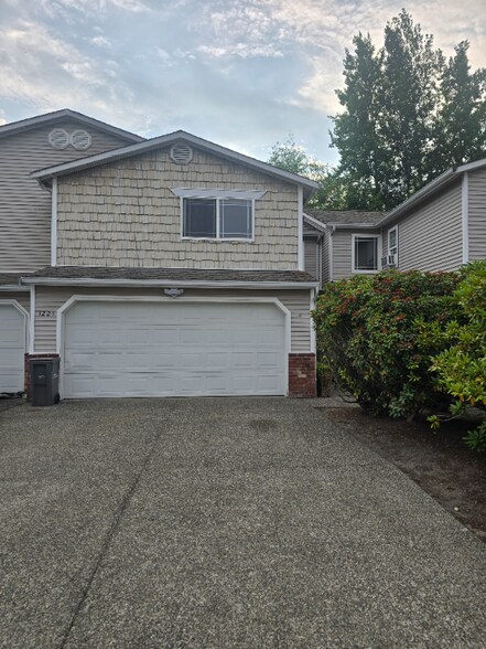 Primary Photo - 3225 156th St SW