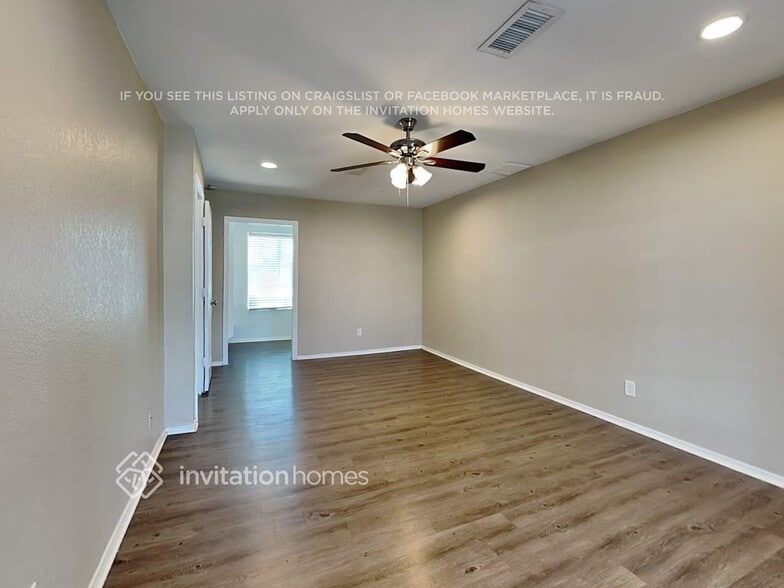 Building Photo - 8930 W Heatherbrae Dr