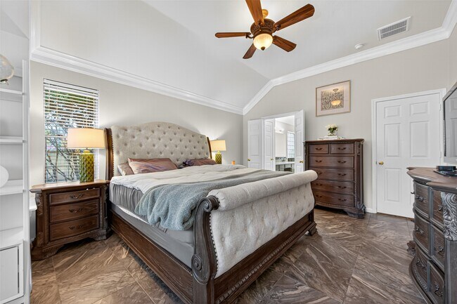 Building Photo - 7302 Foyer Cir