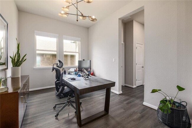 Building Photo - 1517 Carlene Pruett St