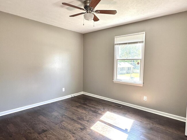Building Photo - 7908 Matlock Pl