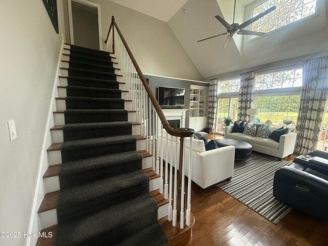 Building Photo - 2105 Lytham Ct