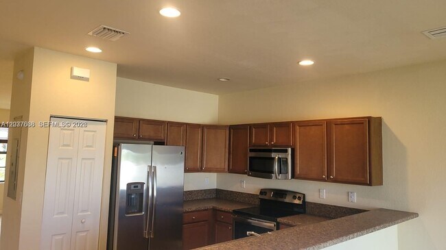 Building Photo - 3537 W 89th Pl