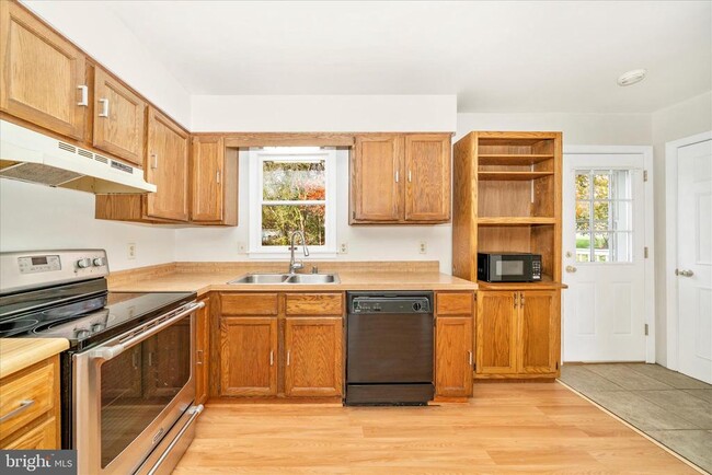 Building Photo - 180 Wicomico Dr