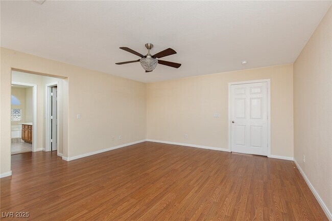 Building Photo - 10651 Medicine Bow St