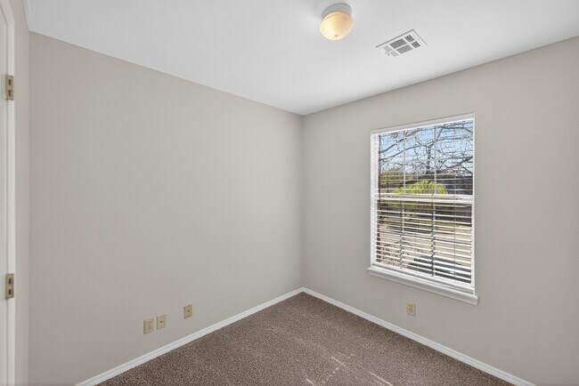 Building Photo - 11234 Locust Cir