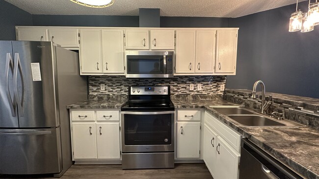 Building Photo - 4085 Remer Ct